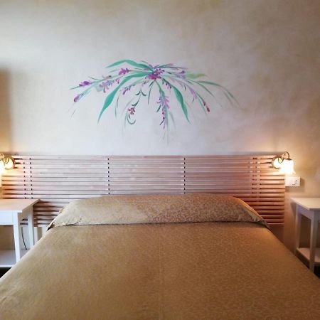 Albergo Villa Angela Toscolano Maderno Ngoại thất bức ảnh