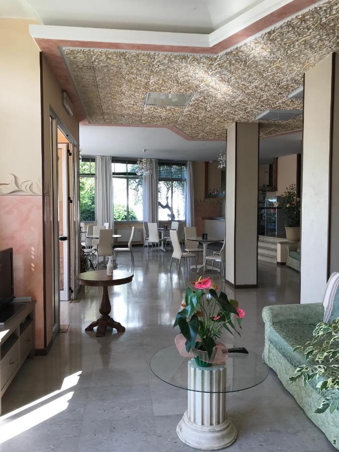 Albergo Villa Angela Toscolano Maderno Ngoại thất bức ảnh