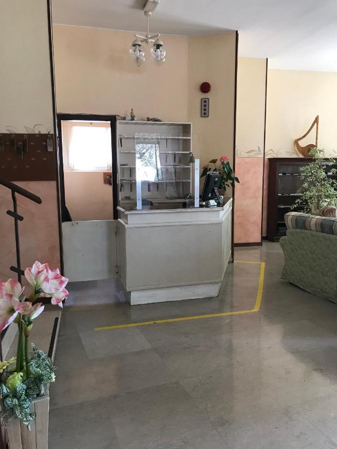 Albergo Villa Angela Toscolano Maderno Ngoại thất bức ảnh