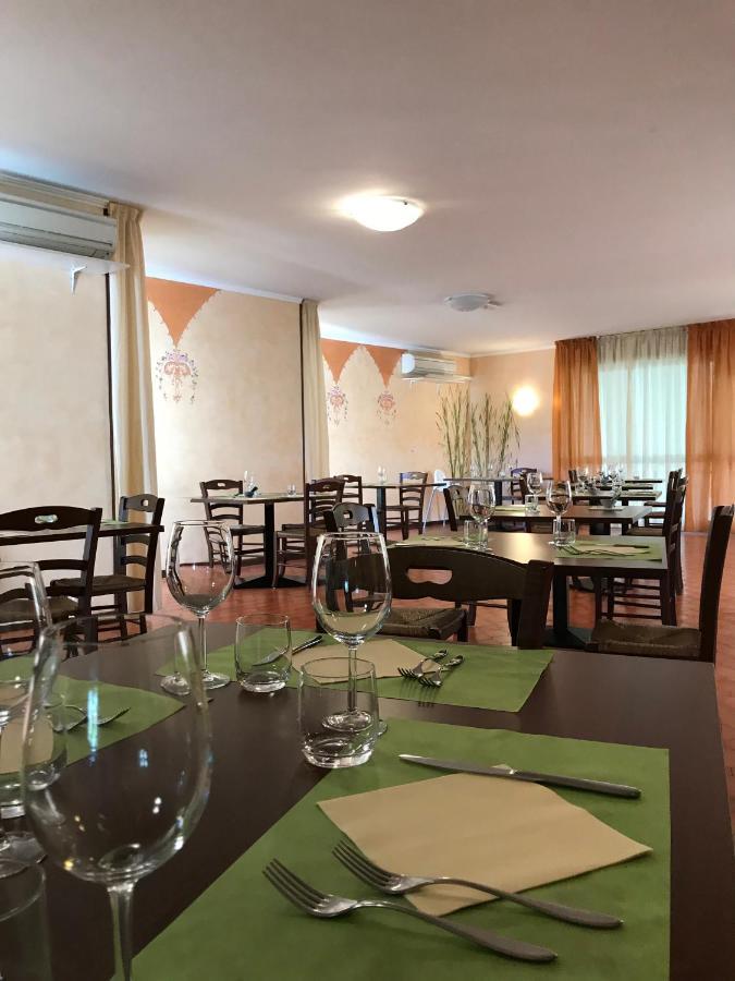 Albergo Villa Angela Toscolano Maderno Ngoại thất bức ảnh